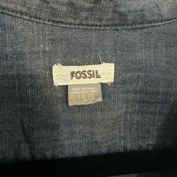 Great condition!! Fossil lightweight denim dress. Size XS. - Picture 6 of 6